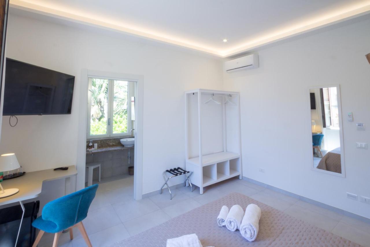 Villa Valverde Apartments E B&B タオルミーナ エクステリア 写真