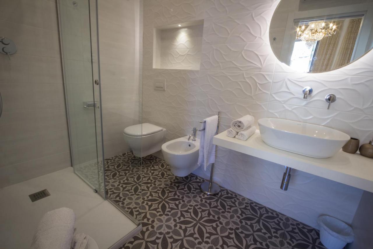 Villa Valverde Apartments E B&B タオルミーナ エクステリア 写真